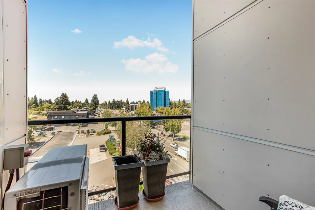 Office / Den Photo of 604 22318 Lougheed Highway, Maple Ridge, BC