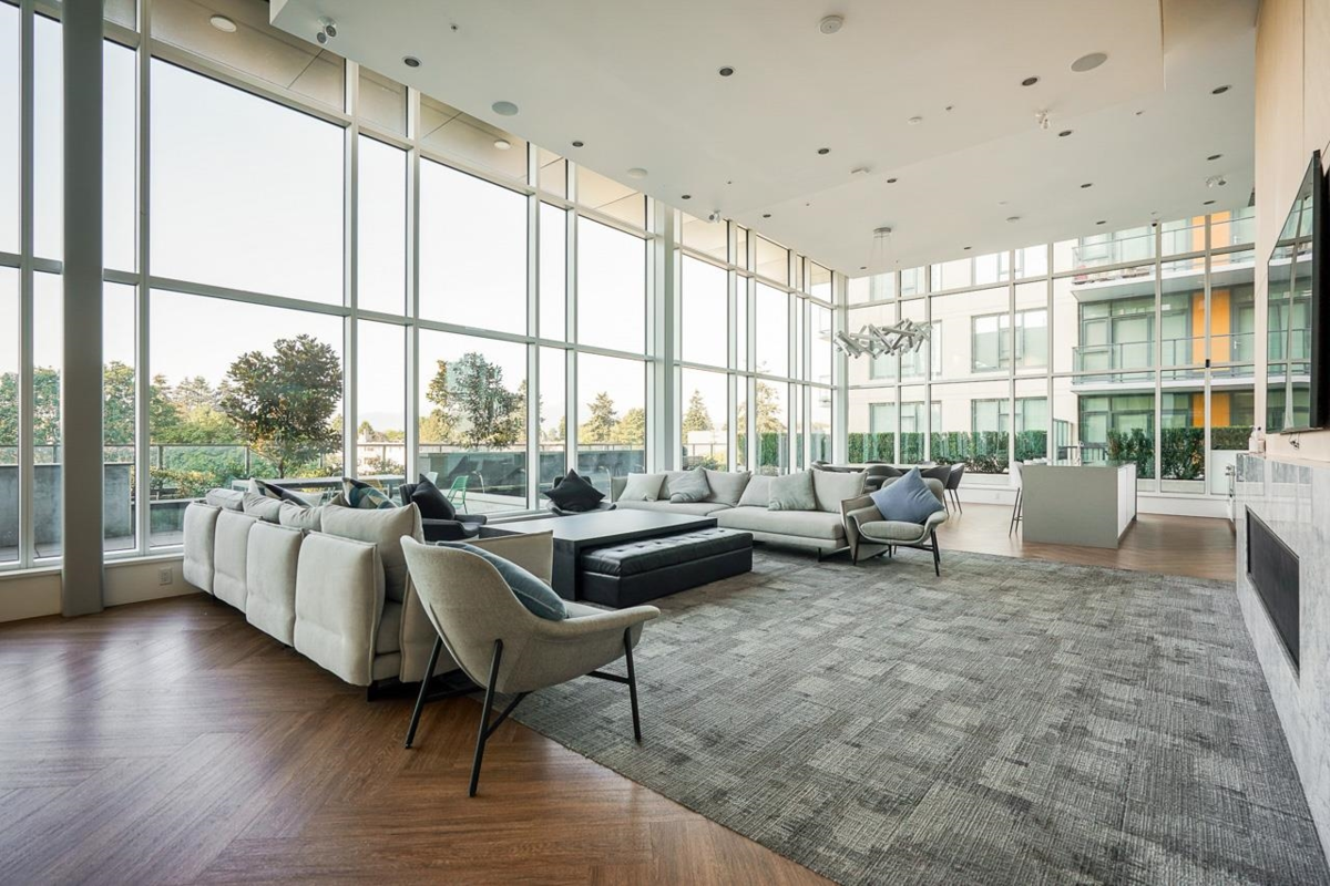 Front Yard Photo of 2506 7388 Kingsway, Burnaby, BC