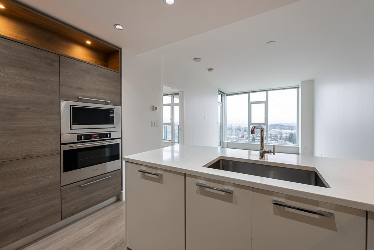 Kitchen Island Photo of 2506 7388 Kingsway, Burnaby, BC
