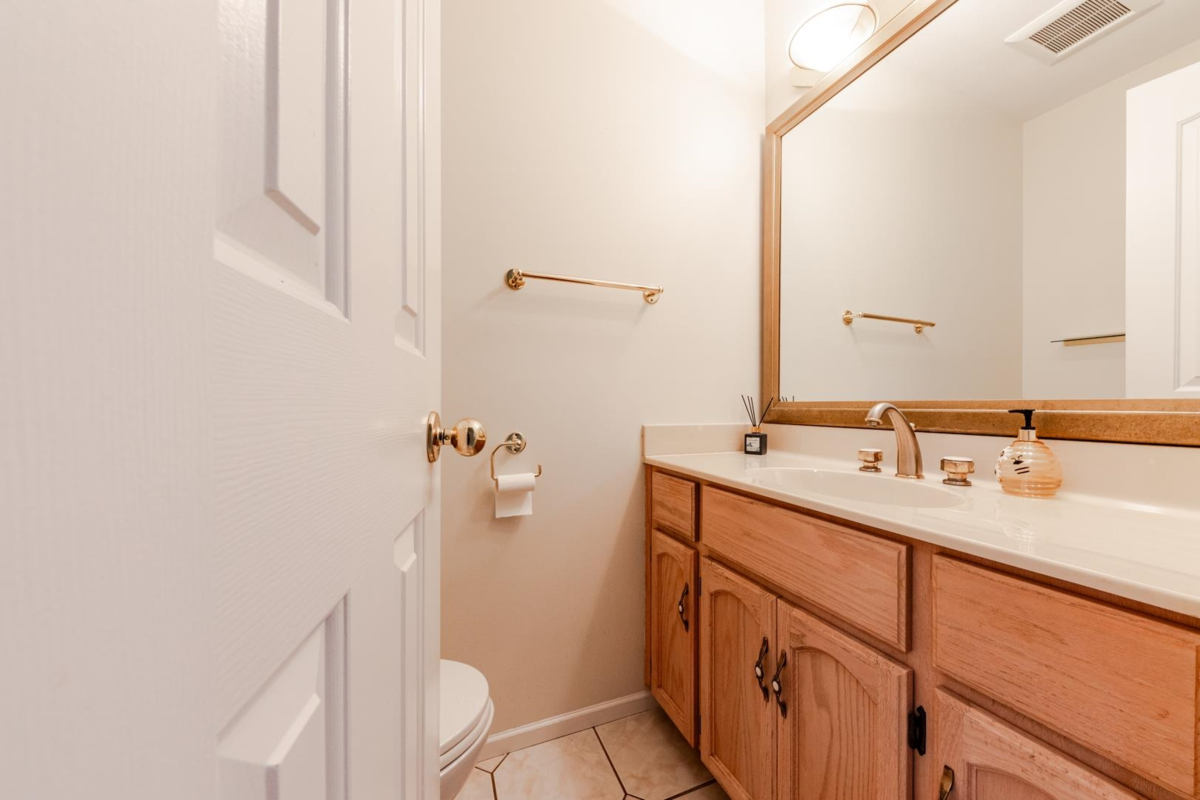 Garden / Landscaping Photo of 5663 186a Street, Surrey, BC