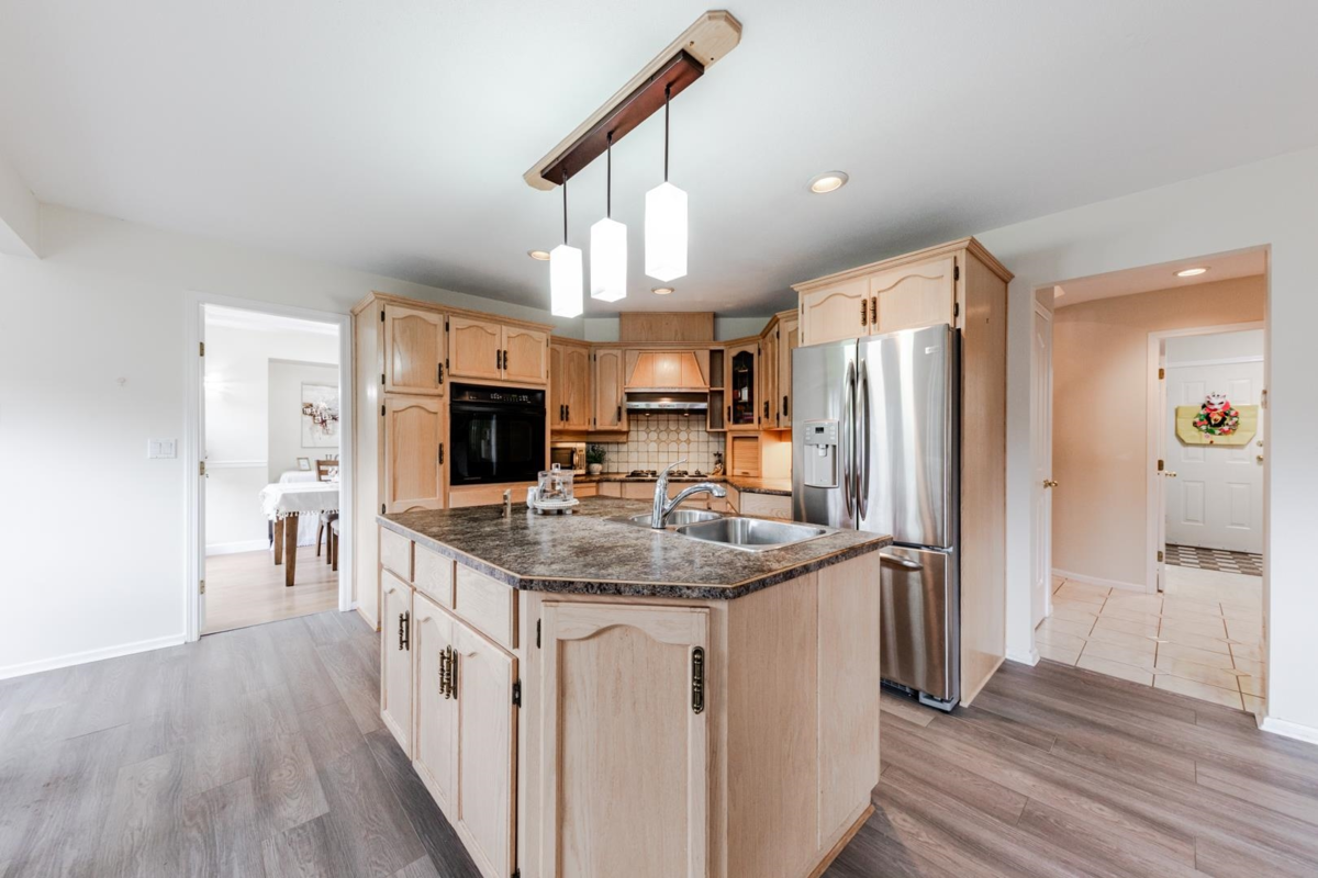 Guest Bathroom Photo of 5663 186a Street, Surrey, BC