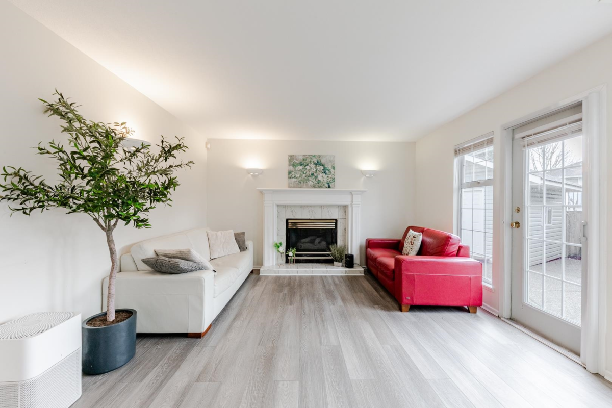 Walk-In Closet Photo of 5663 186a Street, Surrey, BC