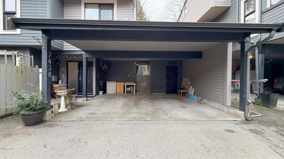 Outdoor Patio Photo of 7438 Echo Place, Vancouver, BC