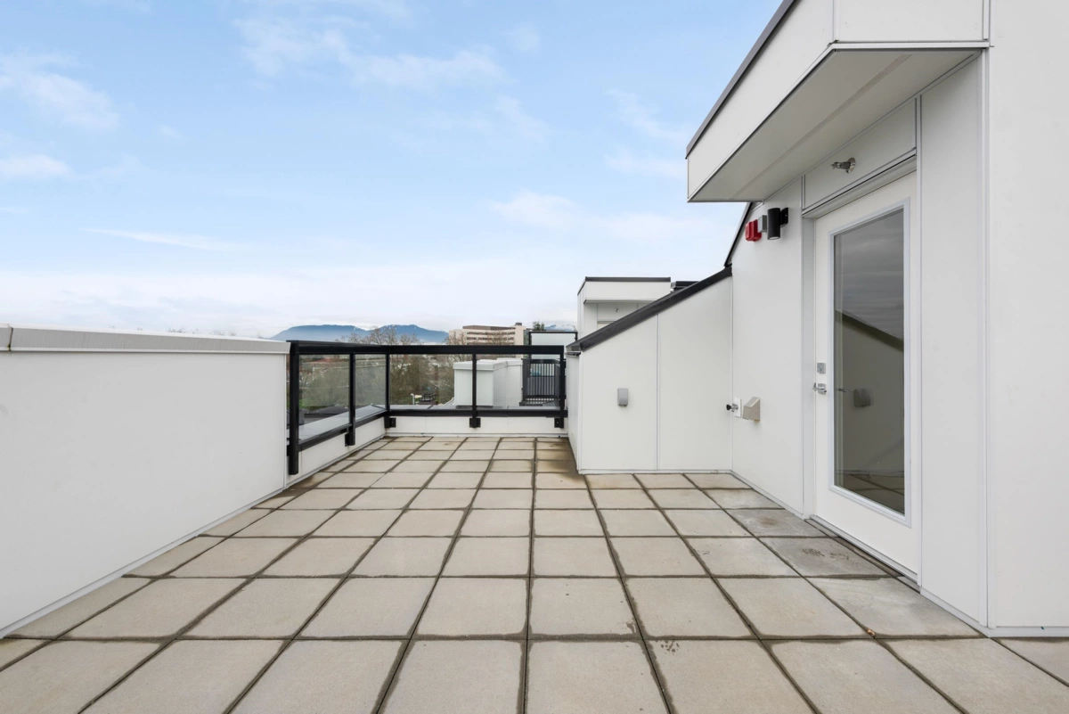 Aerial View of 807 W 33rd Avenue, Vancouver, BC