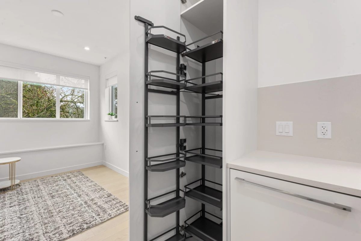 Powder Room Photo of 807 W 33rd Avenue, Vancouver, BC