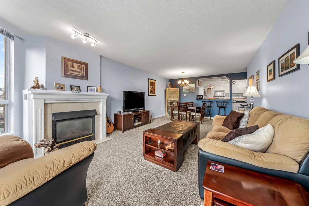 Dining Area Photo of 502 1235 Quayside Drive, New Westminster, BC