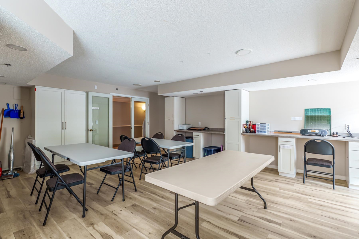 Hallway Photo of 502 1235 Quayside Drive, New Westminster, BC