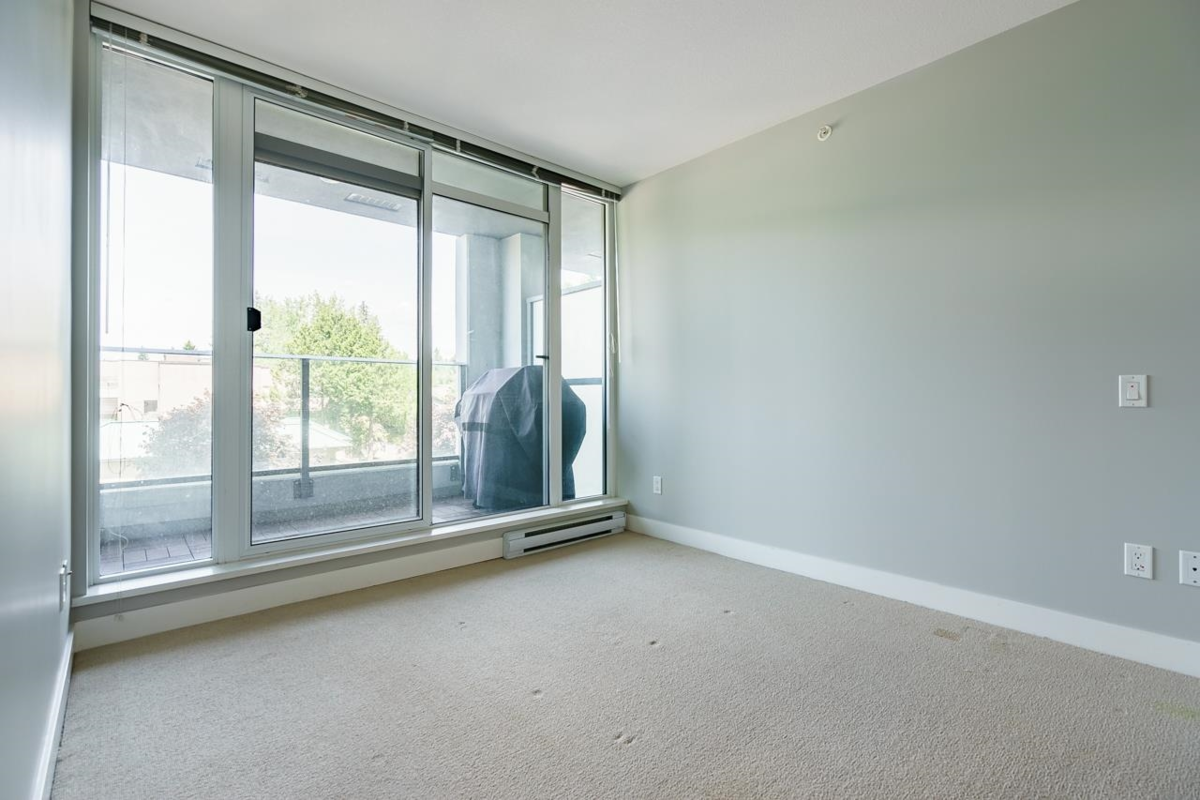 Basement Recreation Room Photo of 505 958 Ridgeway Avenue, Coquitlam, BC