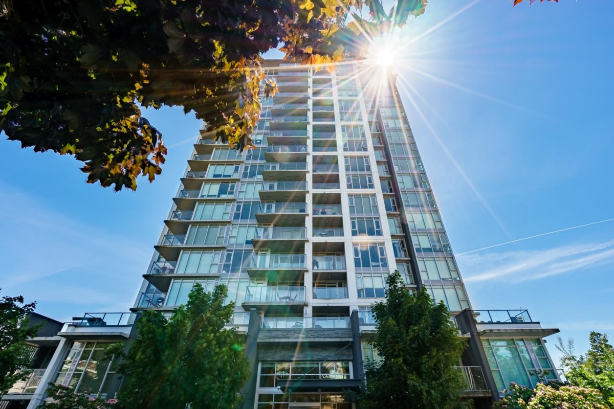 Outdoor Deck Photo of 505 958 Ridgeway Avenue, Coquitlam, BC