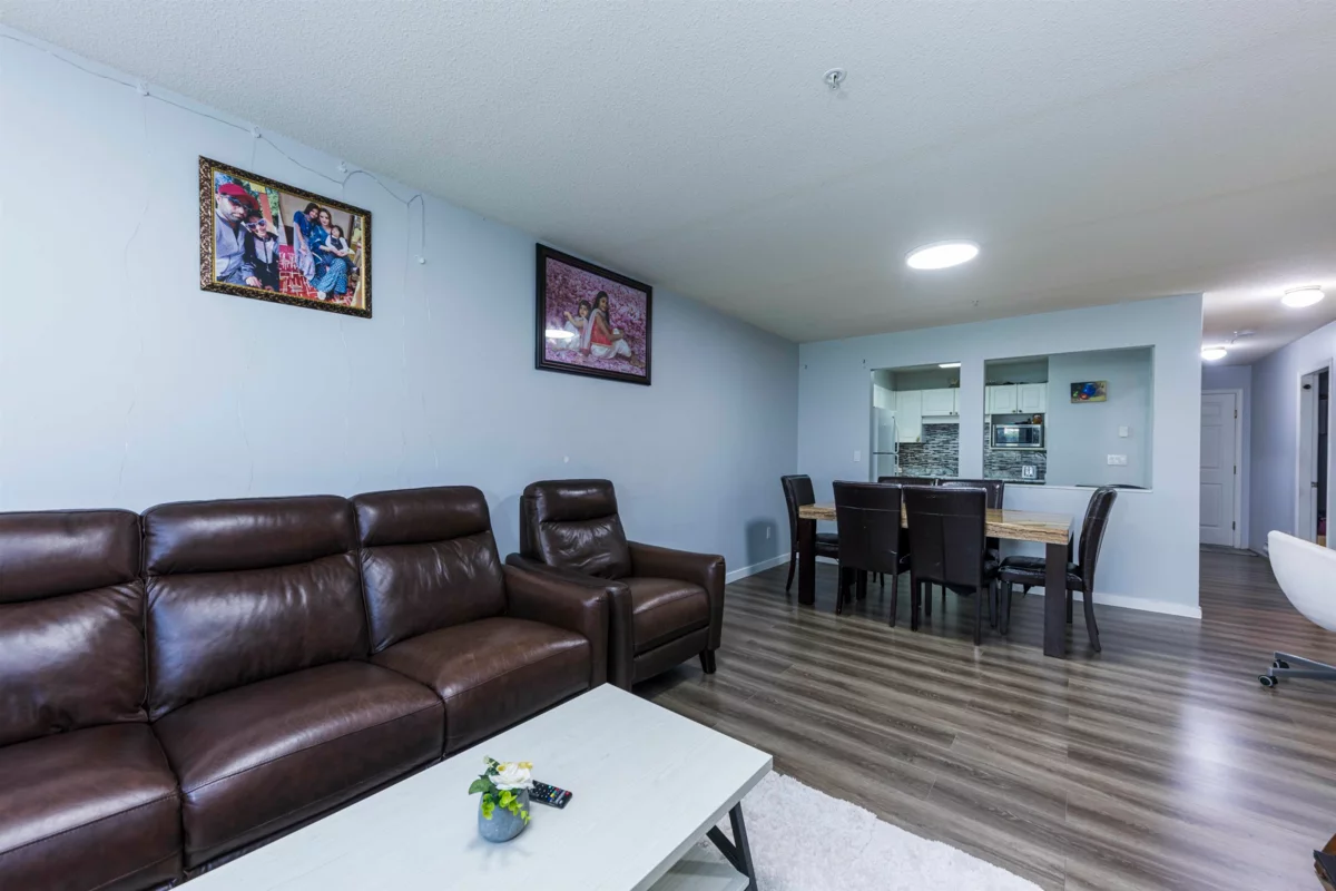 Family Room Photo of 118 8068 120a Street, Surrey, BC
