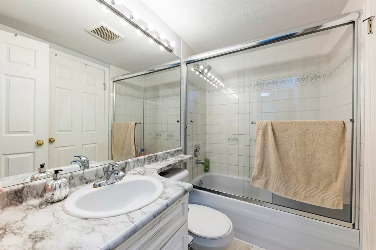 Laundry Room Photo of 118 8068 120a Street, Surrey, BC