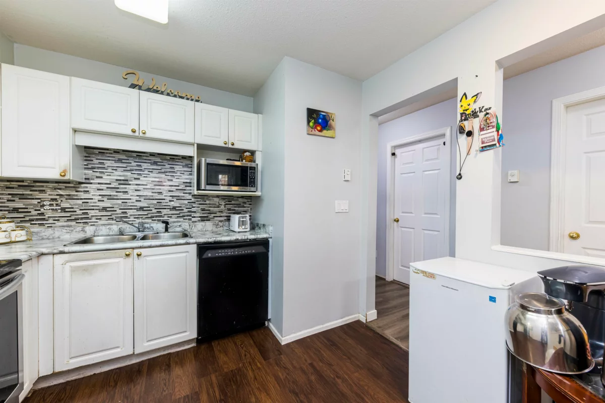 Primary Bedroom Photo of 118 8068 120a Street, Surrey, BC