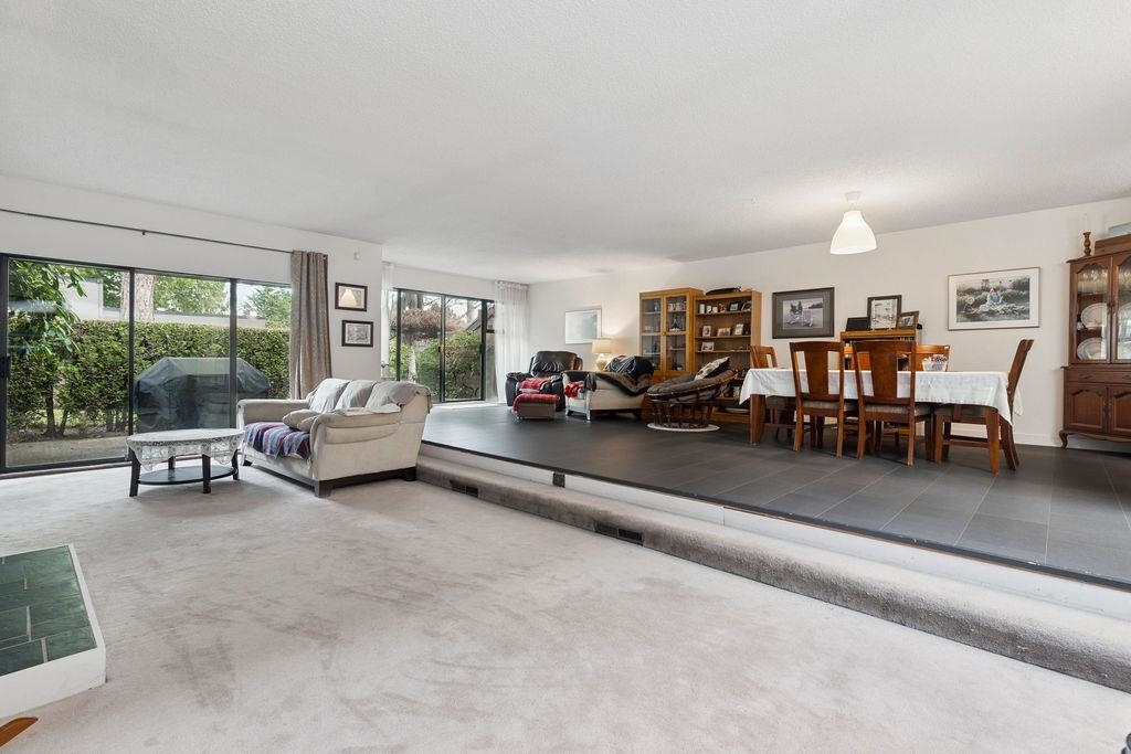 Kitchen Photo of 6626 Turnberry Crescent, Vancouver, BC