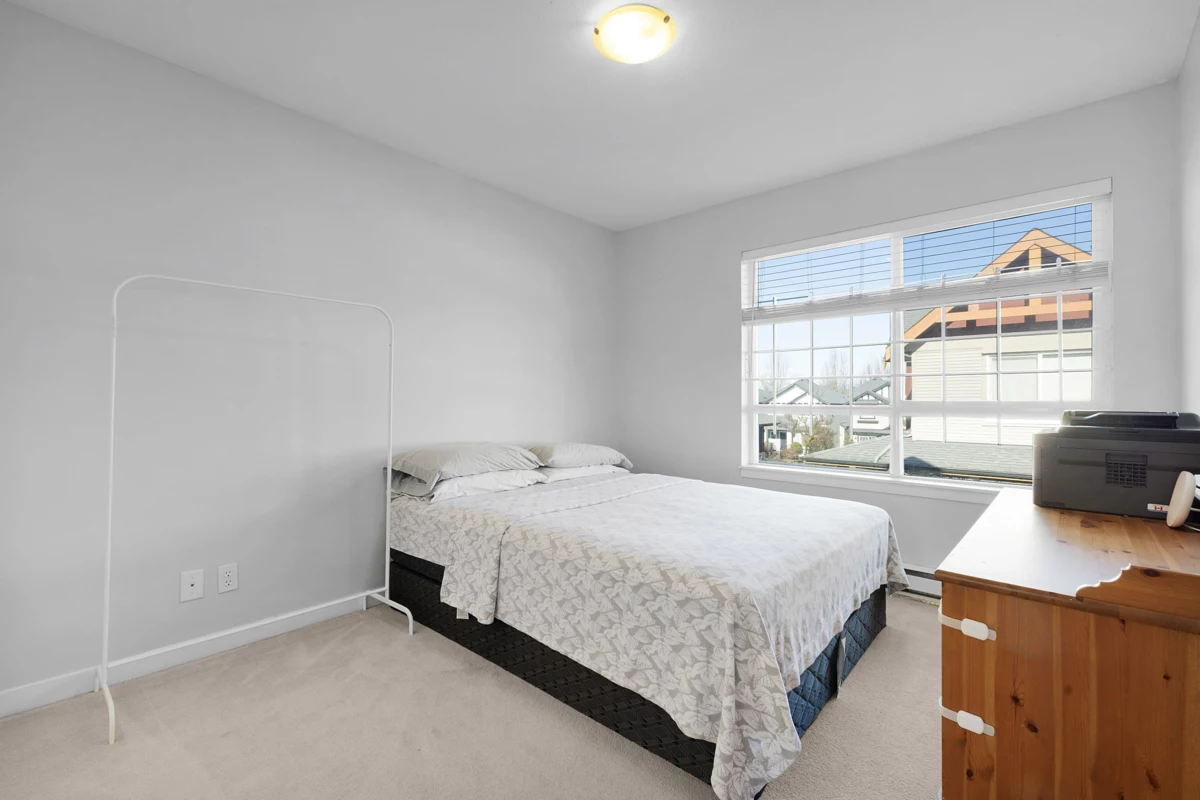 Bedroom 4 Photo of 17 16772 61 Avenue, Surrey, BC