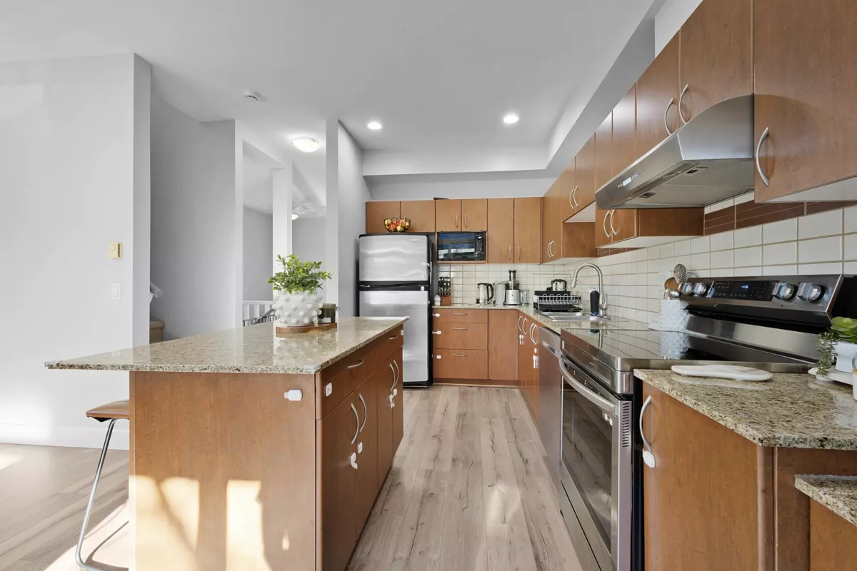 Breakfast Nook Photo of 17 16772 61 Avenue, Surrey, BC