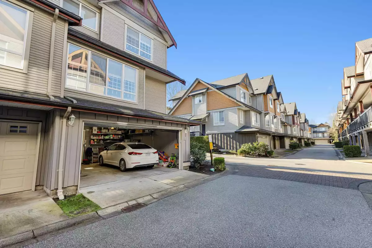 Outdoor Patio Photo of 17 16772 61 Avenue, Surrey, BC