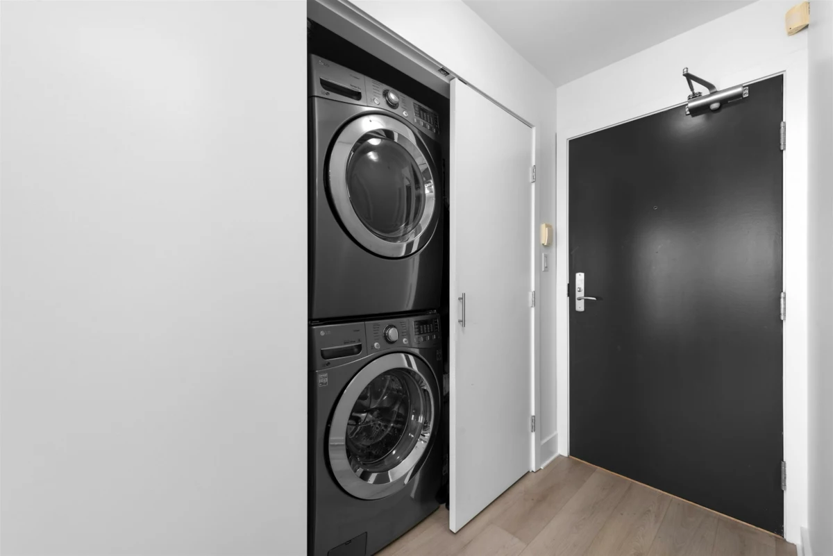 Backyard Photo of 2105 455 Beach Crescent, Vancouver, BC