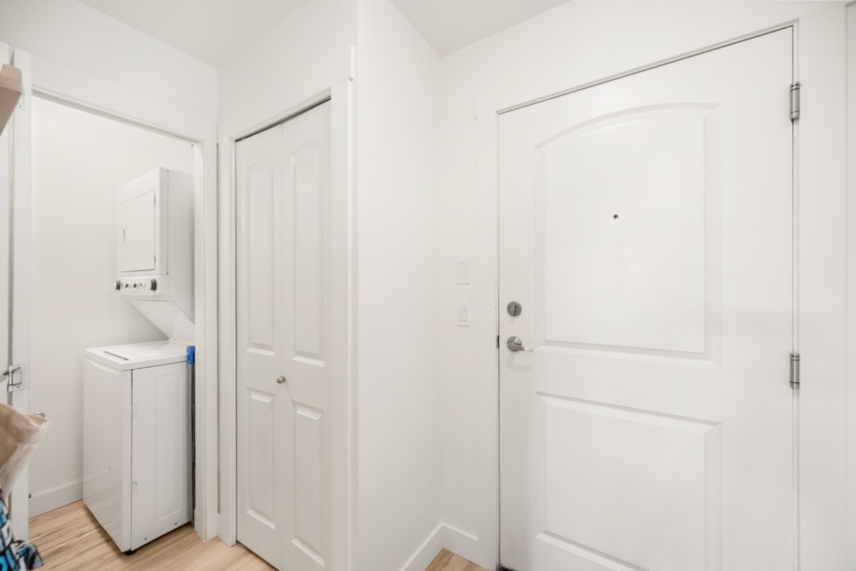 Family Room Photo of 308 19774 56 Avenue, Langley, BC