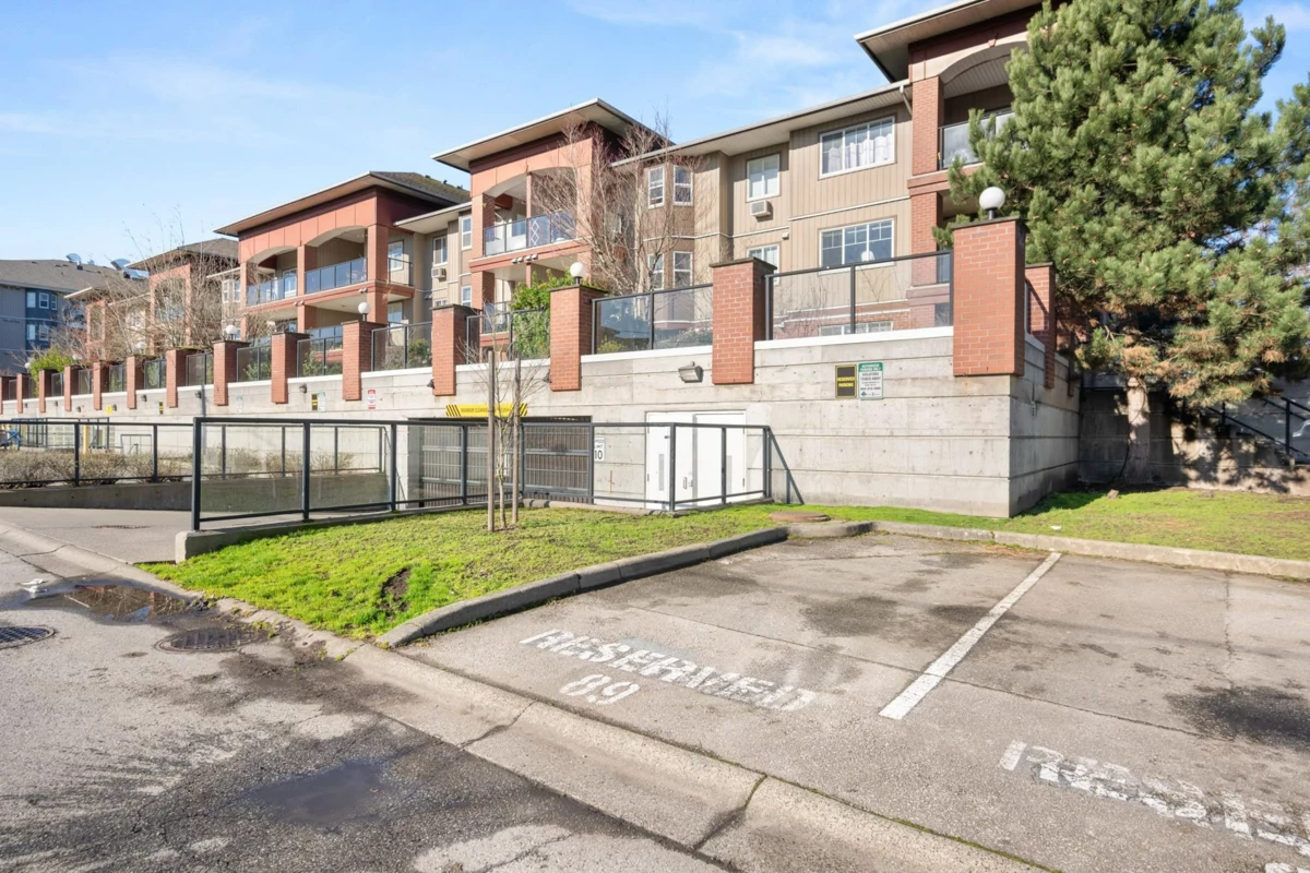 Garden / Landscaping Photo of 308 19774 56 Avenue, Langley, BC