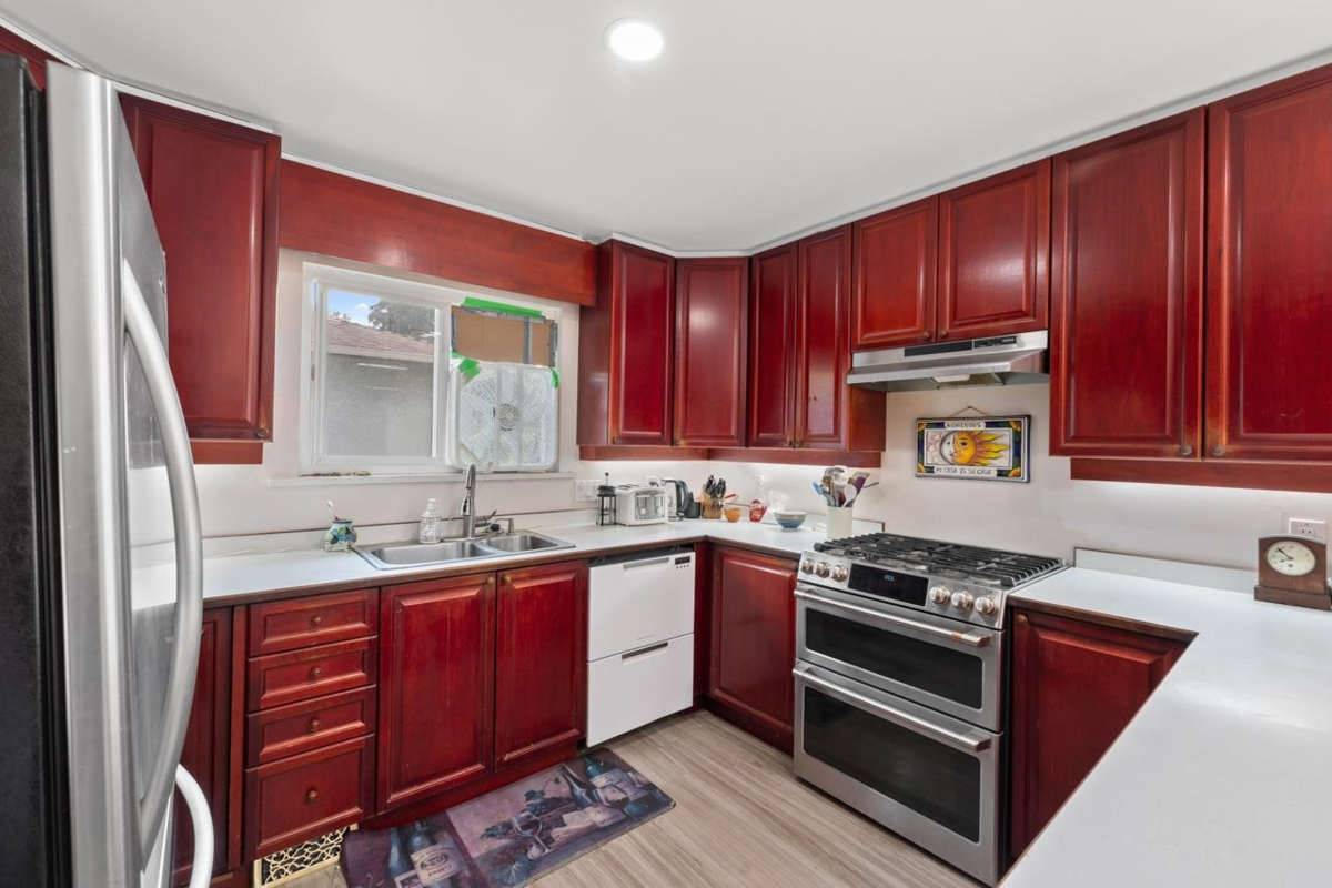 Pantry Photo of 6530 Dunbar Street, Vancouver, BC