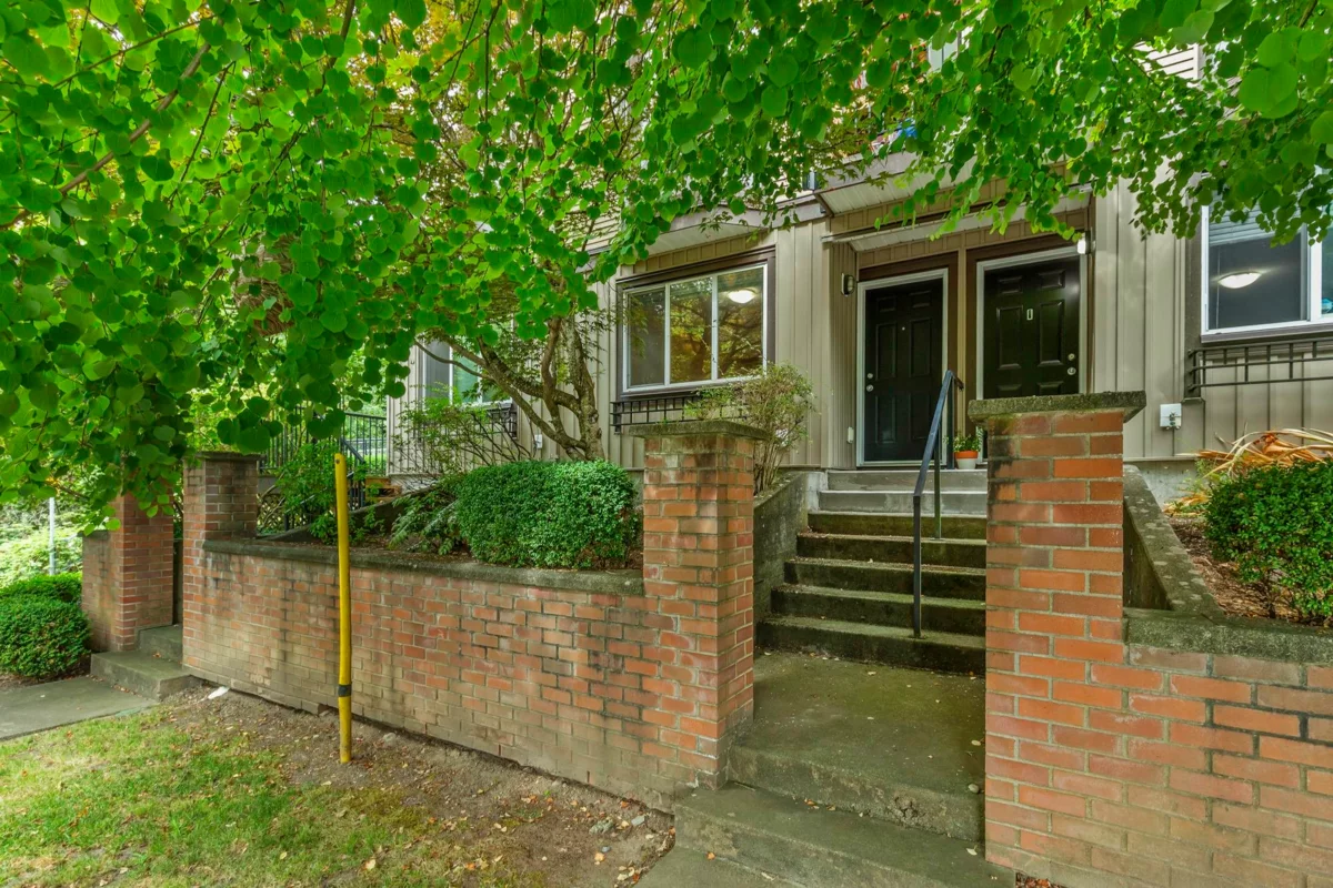 Exterior Rear Photo of 2 32501 Fraser Crescent, Mission, BC