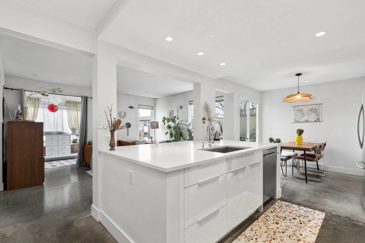 Bedroom 3 Photo of 105 507 E 6th Avenue, Vancouver, BC