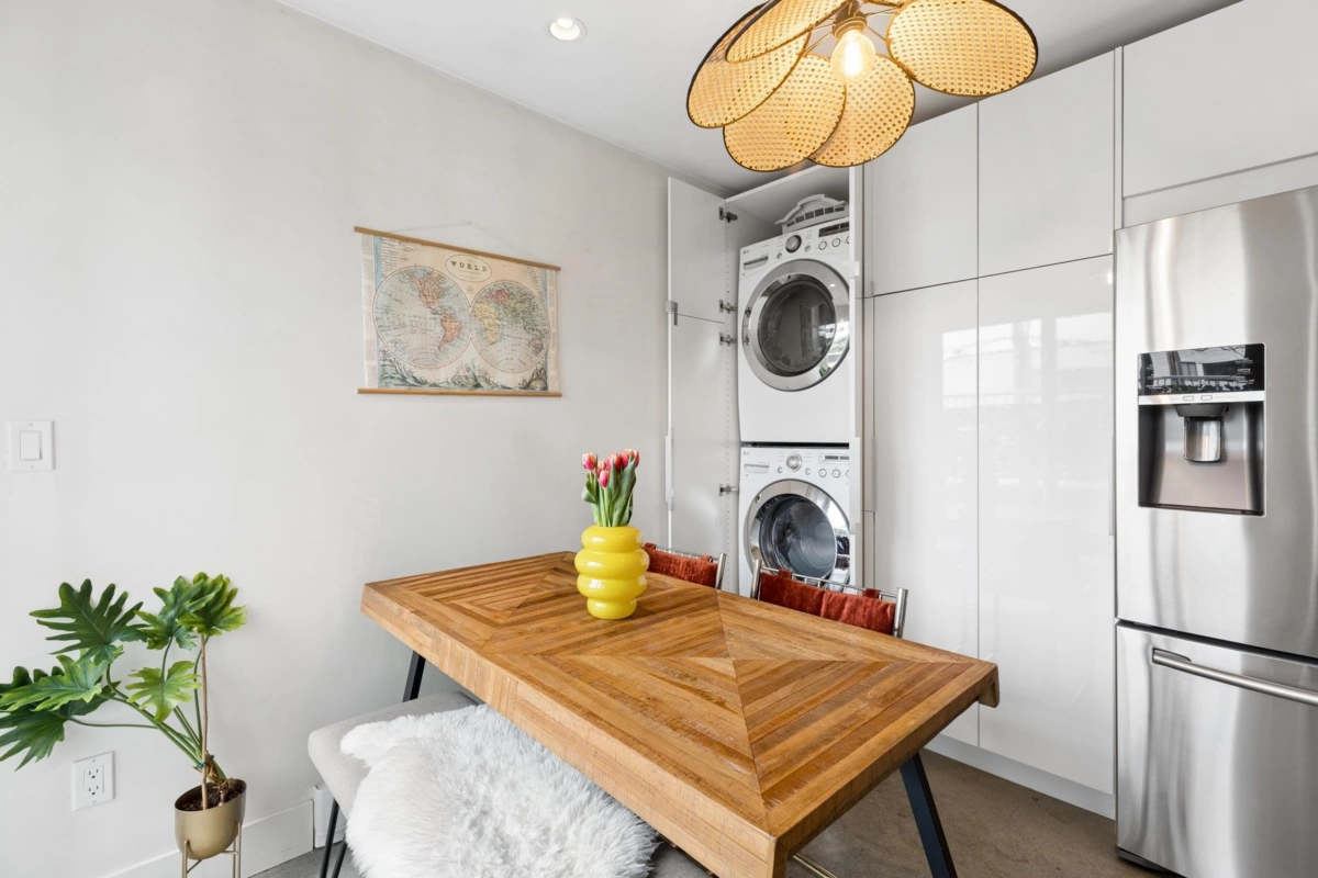 Primary Bathroom Photo of 105 507 E 6th Avenue, Vancouver, BC