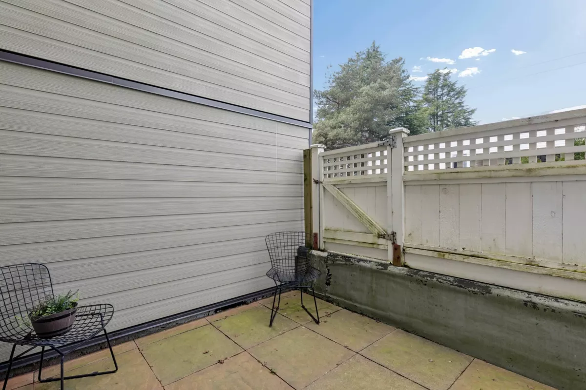 Staircase Photo of 105 507 E 6th Avenue, Vancouver, BC