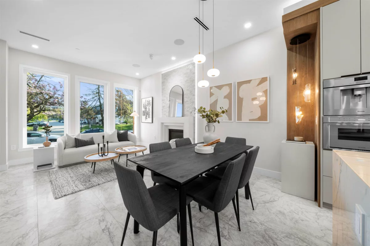 Hallway Photo of 2455 W 10th Avenue, Vancouver, BC