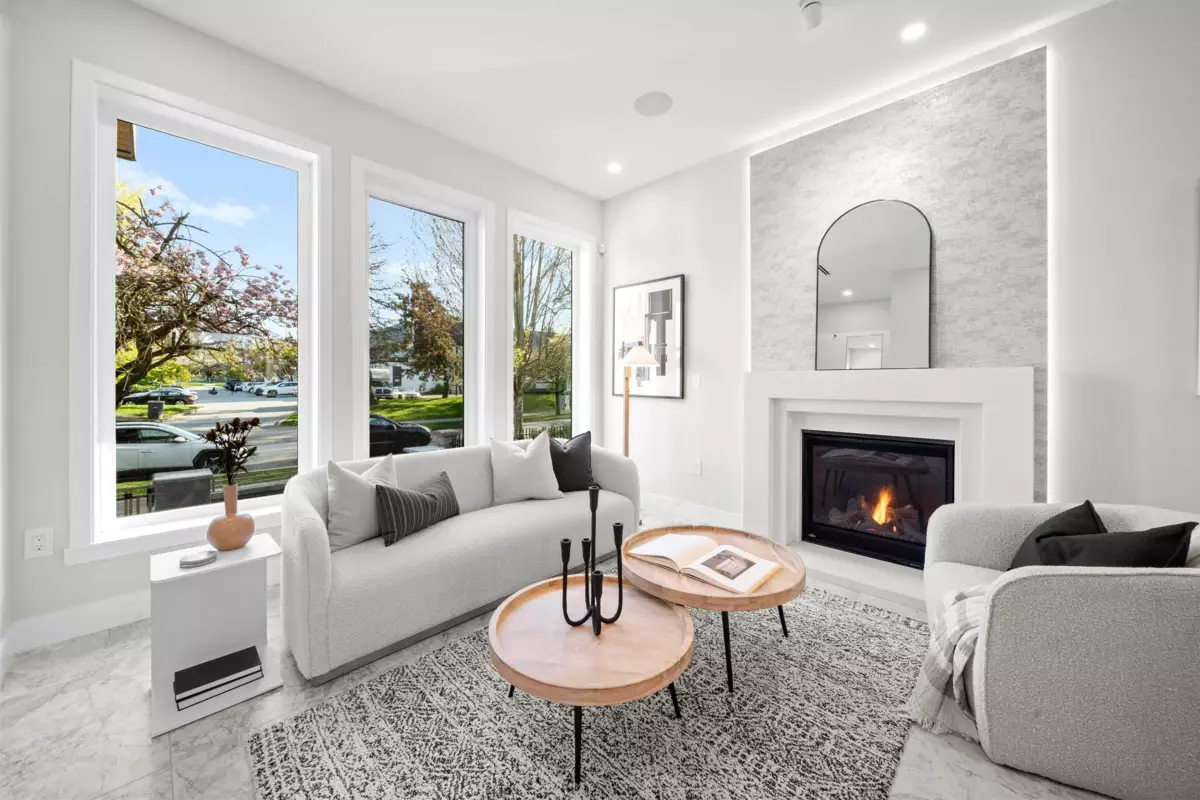 Powder Room Photo of 2455 W 10th Avenue, Vancouver, BC