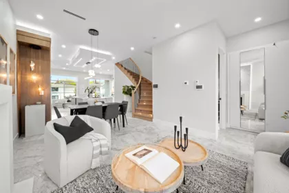 2455 W 10th Avenue, Vancouver, BC, Kitsilano — 5 bed half duplex for sale