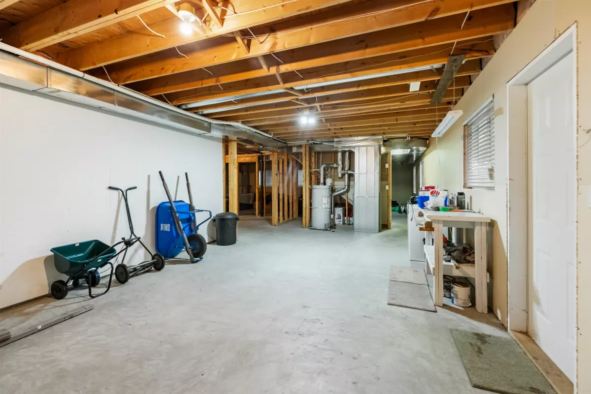 Garage Interior Photo of 32464 Bobcat Drive, Mission, BC