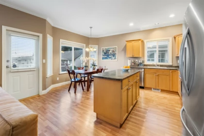 Breakfast Nook Photo of 32464 Bobcat Drive, Mission, BC