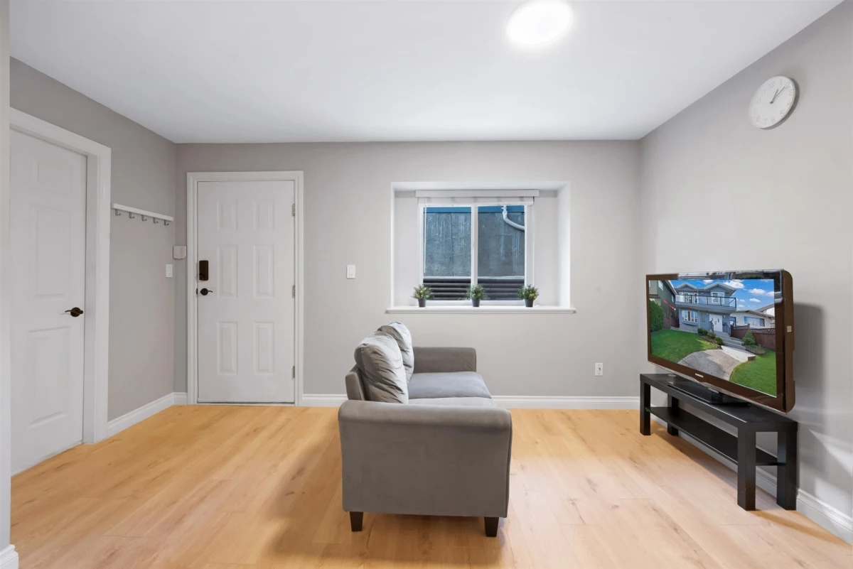 Entry Foyer Photo of 65 Ellesmere Avenue, Burnaby, BC