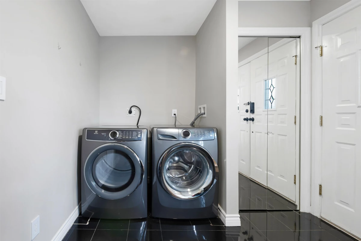 Guest Bathroom Photo of 65 Ellesmere Avenue, Burnaby, BC