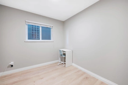Hallway Photo of 65 Ellesmere Avenue, Burnaby, BC