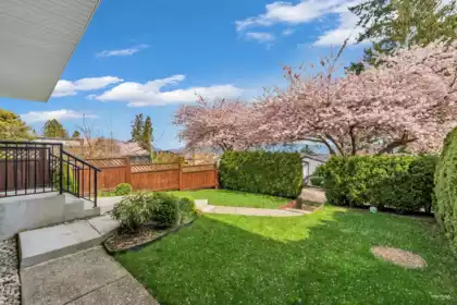 Hot Tub / Spa Photo of 65 Ellesmere Avenue, Burnaby, BC