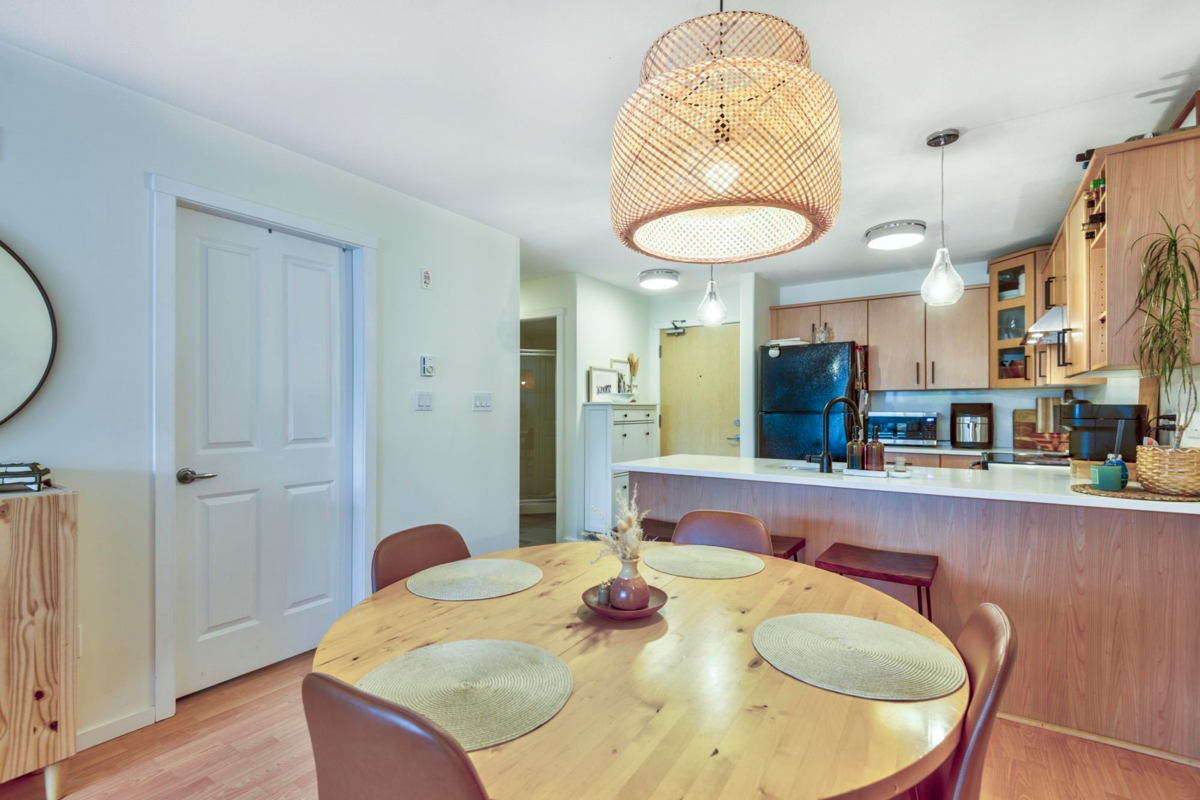 Breakfast Nook Photo of 113 3148 St Johns Street, Port Moody, BC