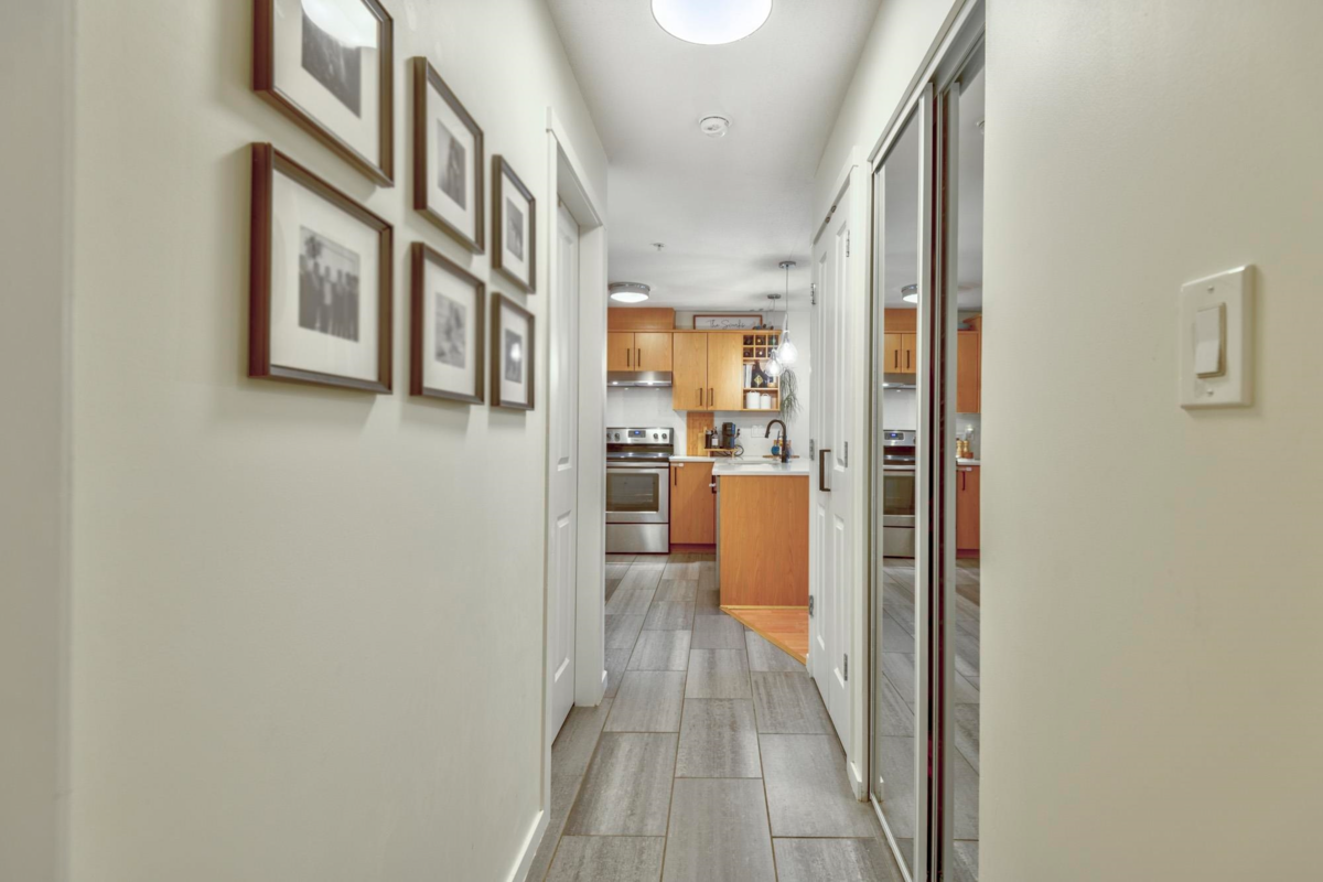 Primary Bathroom Photo of 113 3148 St Johns Street, Port Moody, BC