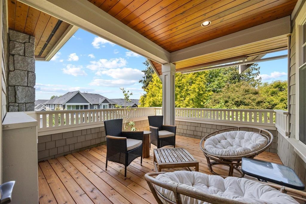 Entry Foyer Photo of 16211 29 Avenue, Surrey, BC
