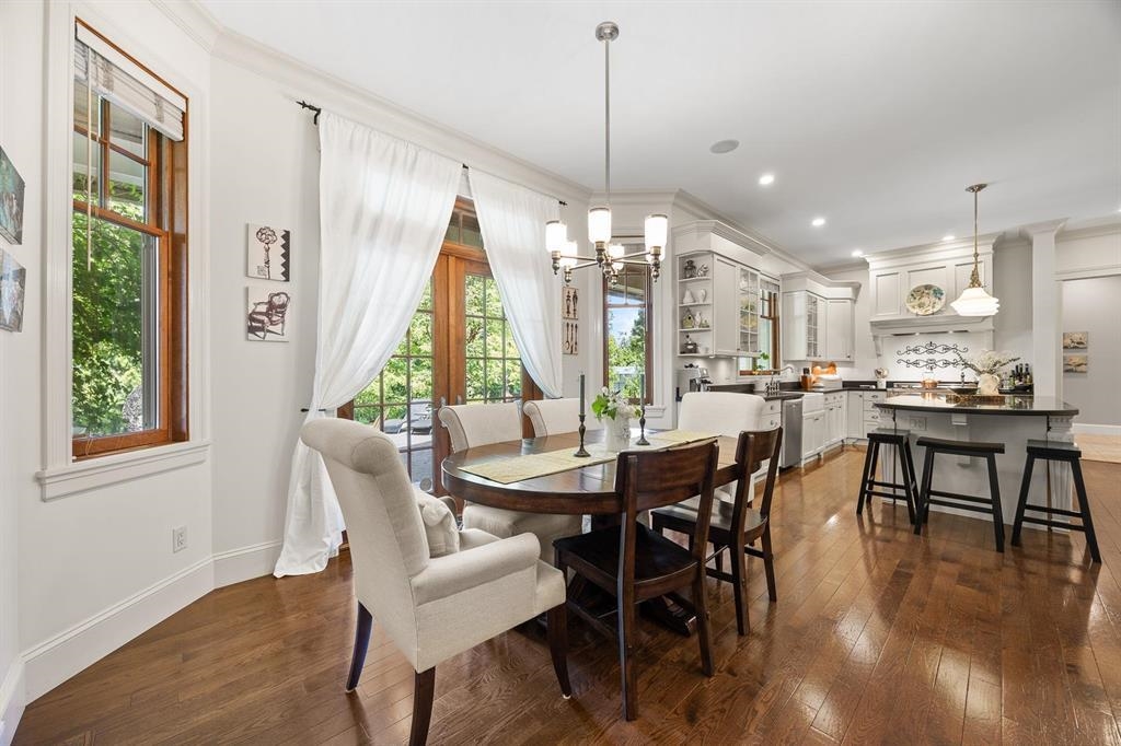 Walk-In Closet Photo of 16211 29 Avenue, Surrey, BC