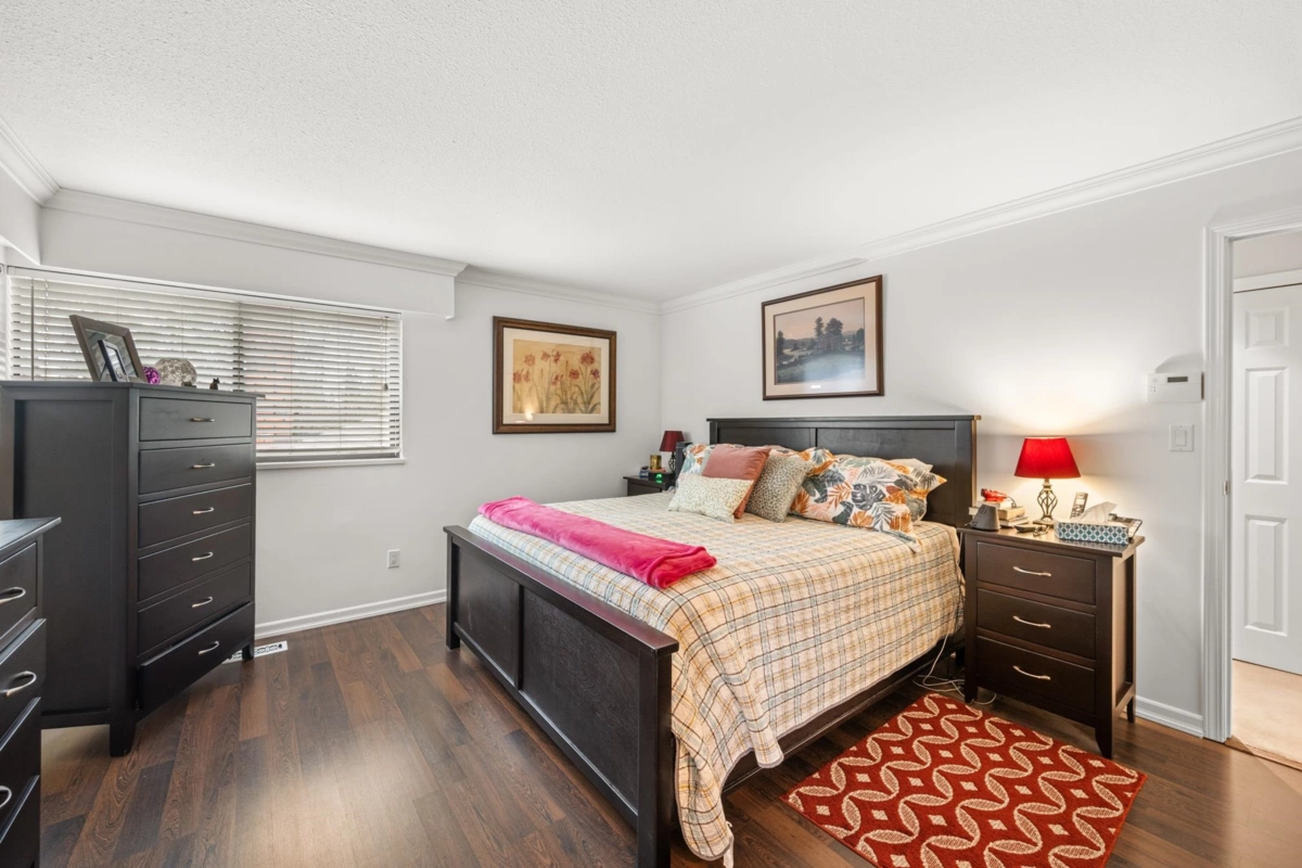 Guest Bathroom Photo of 19294 78 Avenue, Surrey, BC