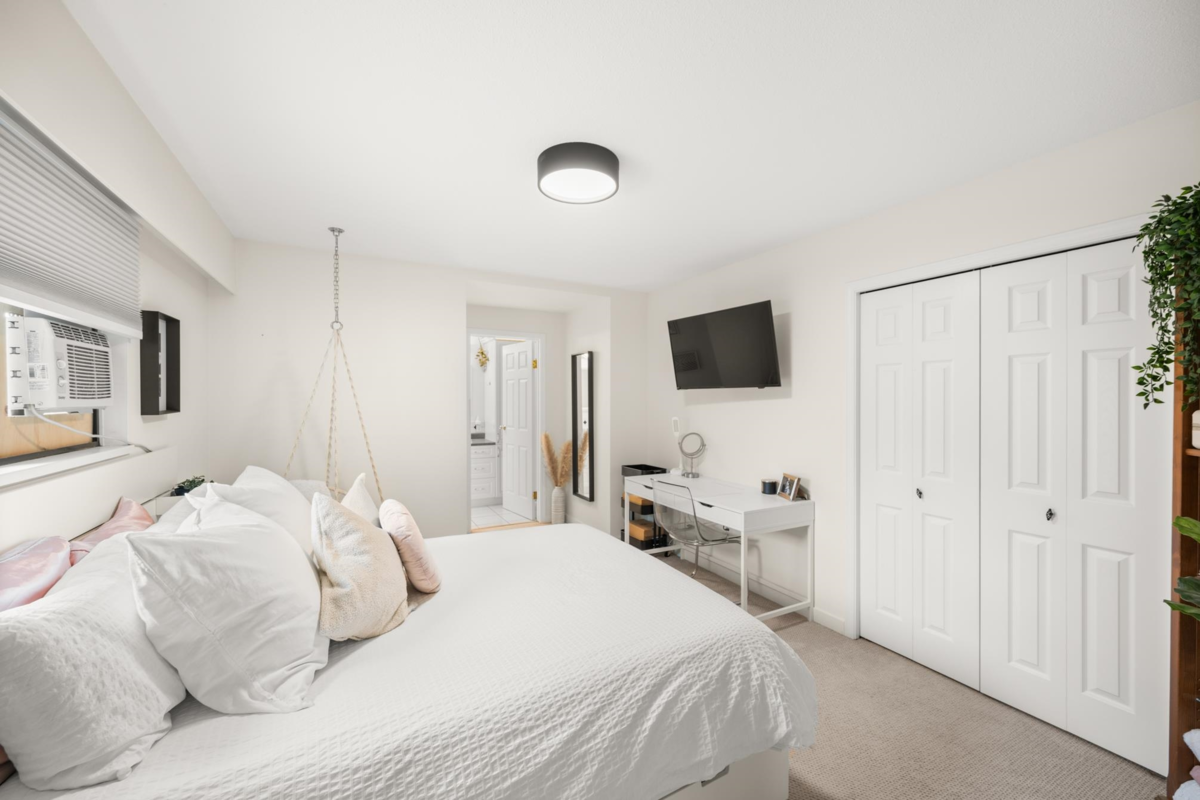 Outdoor Patio Photo of 19294 78 Avenue, Surrey, BC