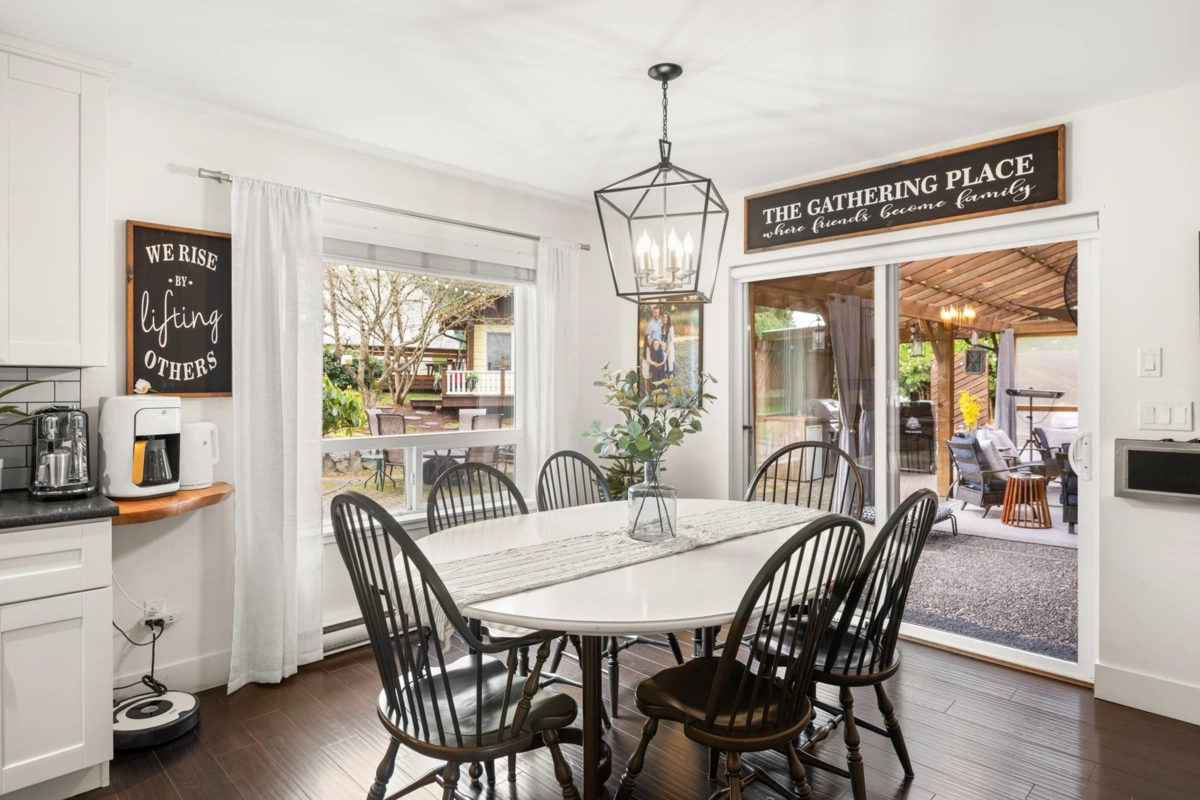 Staircase Photo of 19294 78 Avenue, Surrey, BC