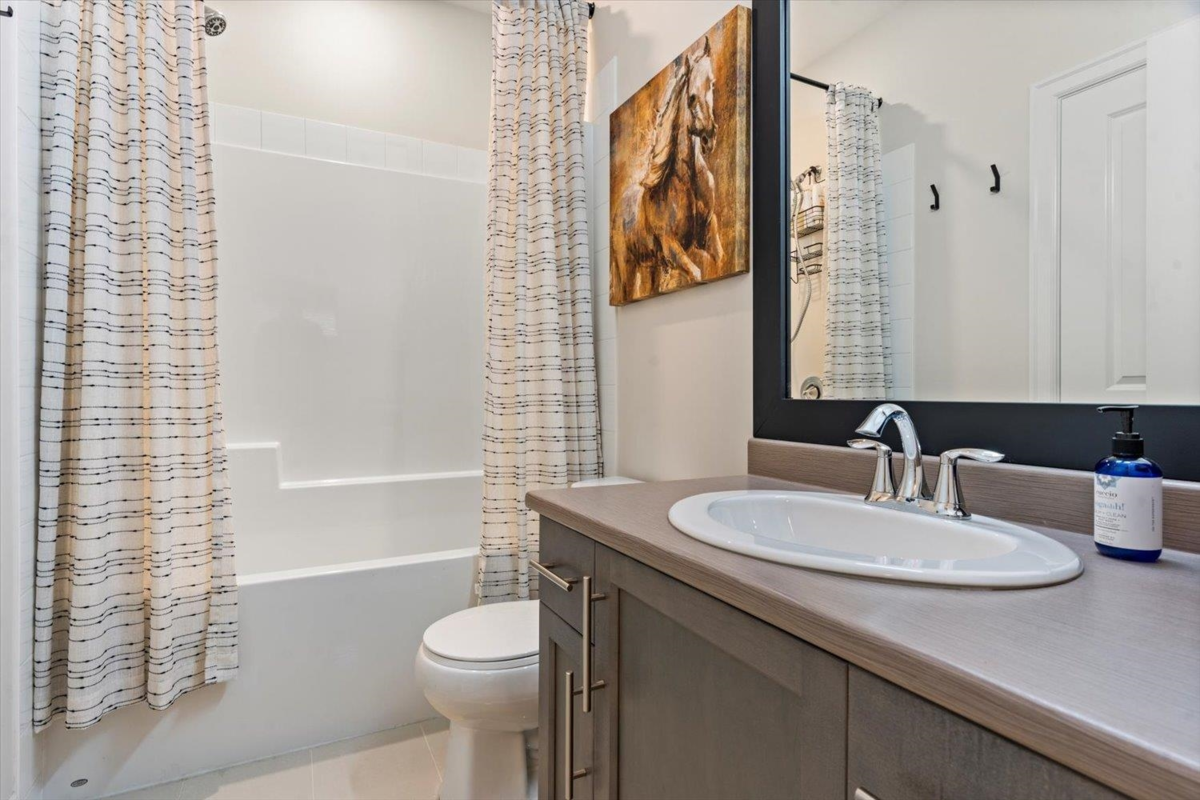 Basement Recreation Room Photo of 122 6026 Lindeman Street, Chilliwack, BC