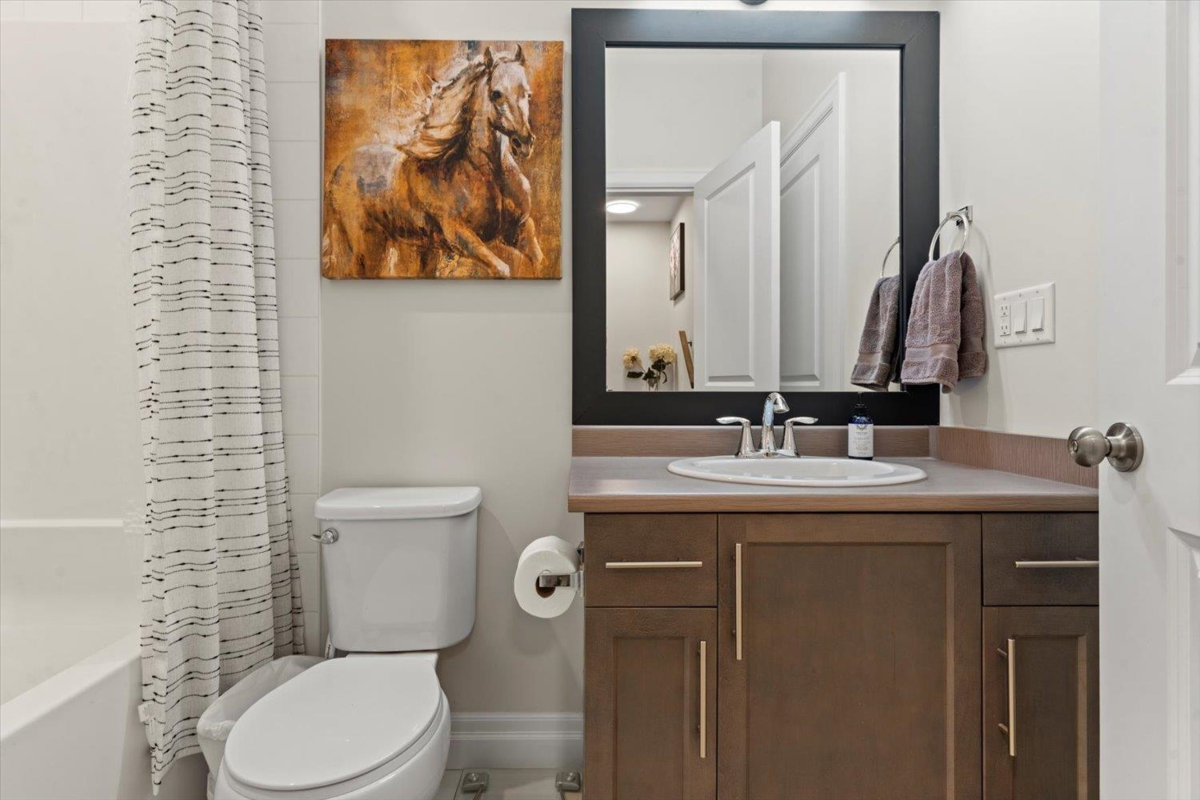 Laundry Room Photo of 122 6026 Lindeman Street, Chilliwack, BC