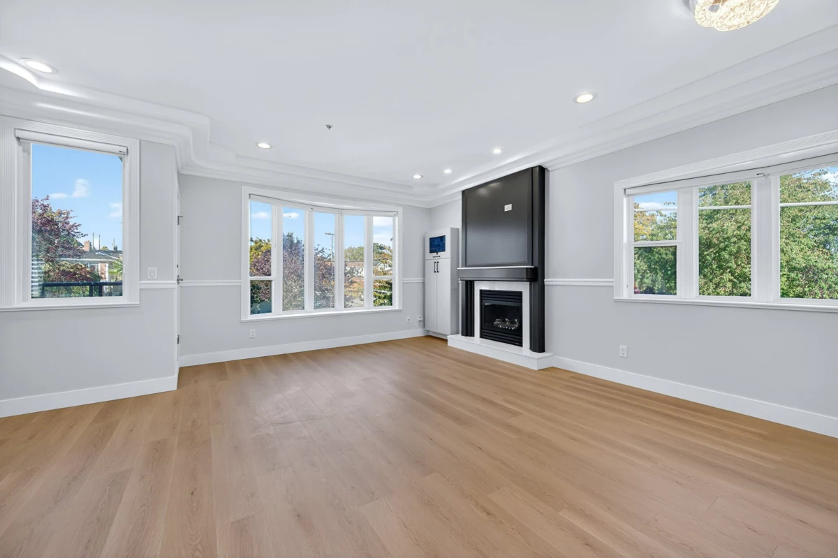 Family Room Photo of 392 E 63rd Avenue, Vancouver, BC