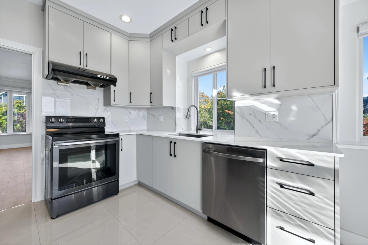 Pantry Photo of 392 E 63rd Avenue, Vancouver, BC