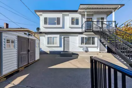Staircase Photo of 392 E 63rd Avenue, Vancouver, BC
