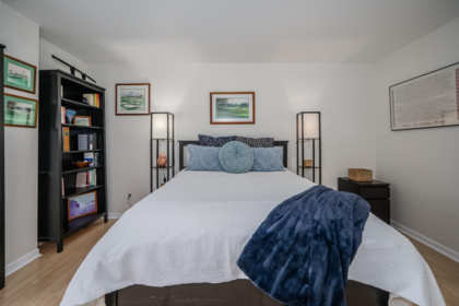 Bedroom 3 Photo of 406 9970 148 Street, Surrey, BC